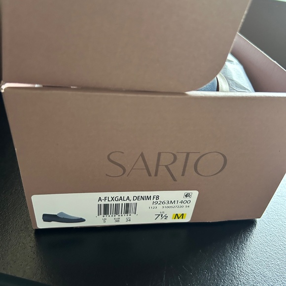 New Franco Sarto NWT never worn - Picture 2 of 5